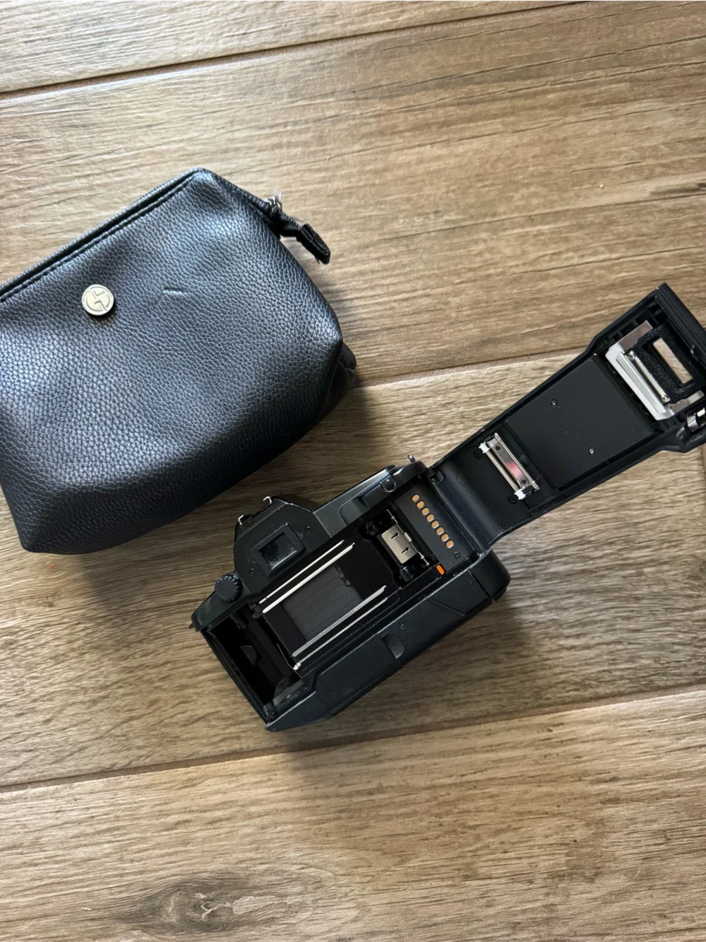 Canon EOS 650 Black 35mm Film SLR Camera Body
